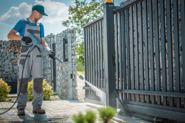 Best Gutter Cleaning  in Southgate, FL